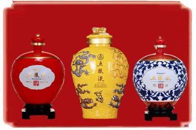 沧州烟酒回收五粮液各种摆件.jpg